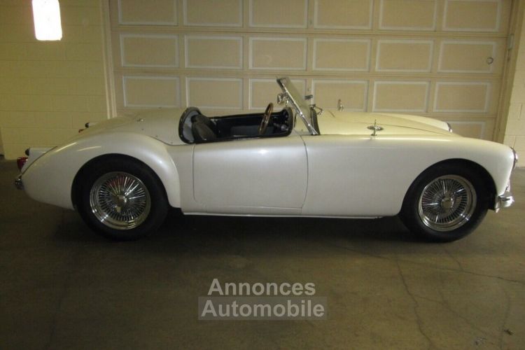 MG MGA - <small></small> 48.000 € <small>TTC</small> - #12