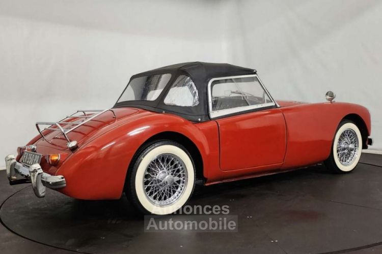 MG MGA A 1600 - <small></small> 33.500 € <small>TTC</small> - #8