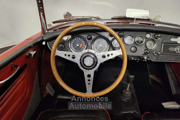 MG MGA A 1600 - <small></small> 33.500 € <small>TTC</small> - #37