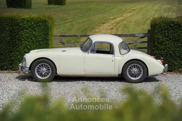 MG MGA Coupe - <small></small> 29.000 € <small>TTC</small> - #23