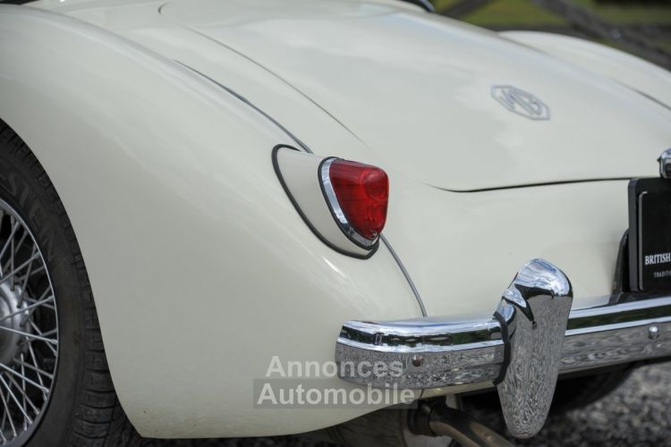 MG MGA Coupe - <small></small> 29.000 € <small>TTC</small> - #25