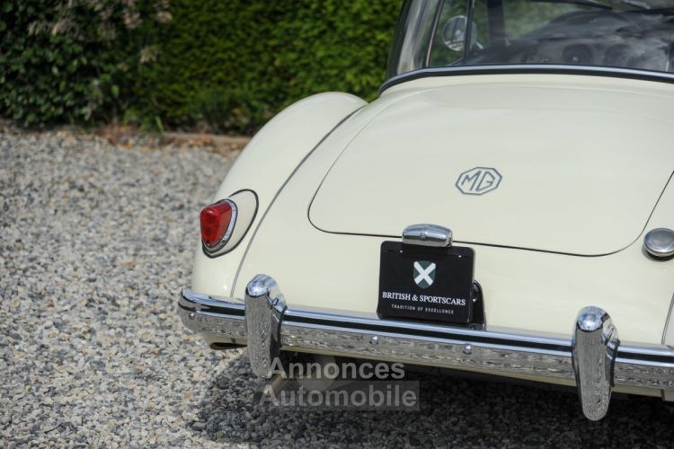 MG MGA Coupe - <small></small> 29.000 € <small>TTC</small> - #28