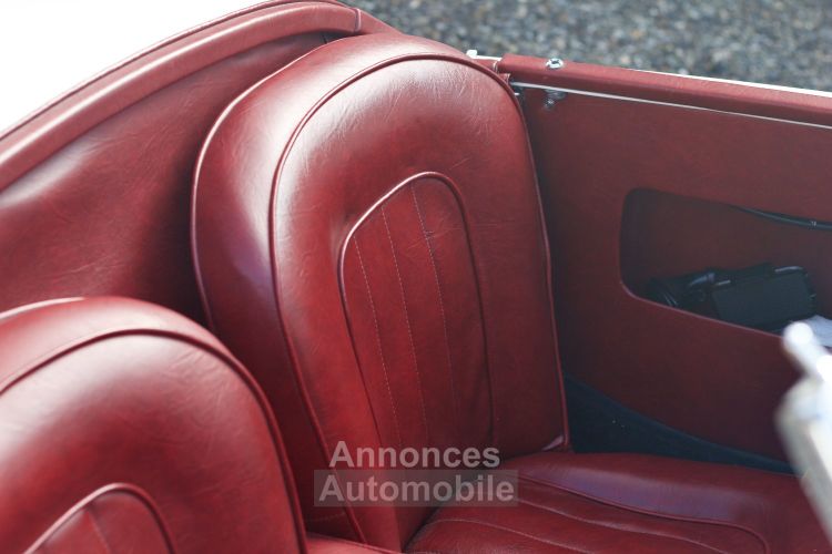 MG MGA Entièrement restaurée, Moteur MG B - <small></small> 34.000 € <small>TTC</small> - #16