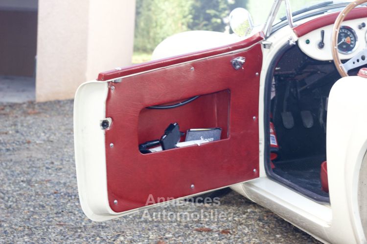 MG MGA Entièrement restaurée, Moteur MG B - <small></small> 34.000 € <small>TTC</small> - #20