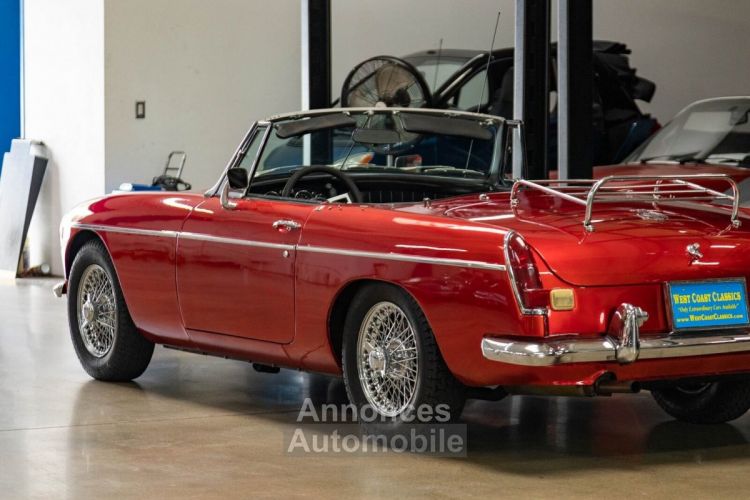 MG MGB - <small></small> 24.000 € <small>TTC</small> - #25