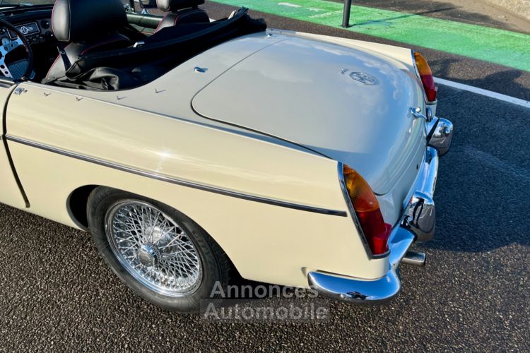 MG MGB - <small></small> 24.900 € <small>TTC</small> - #31