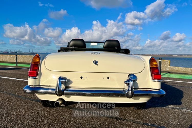 MG MGB - <small></small> 24.900 € <small>TTC</small> - #37