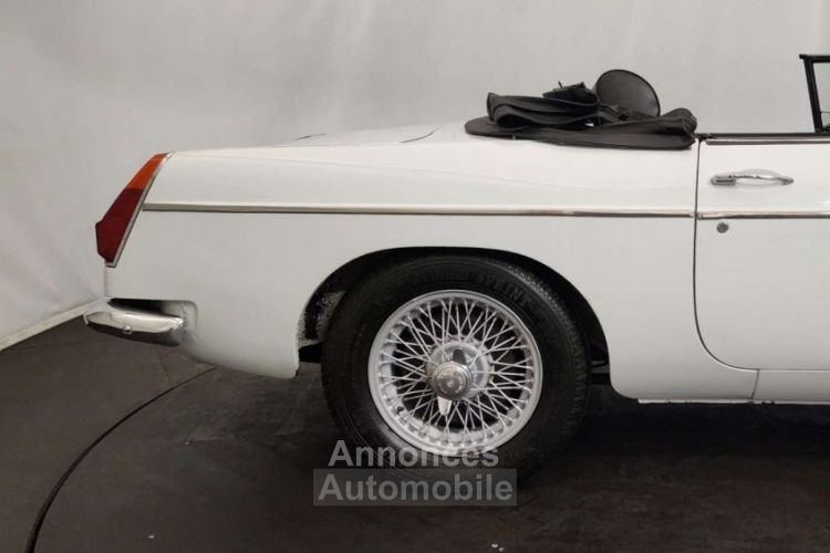 MG MGB B - <small></small> 25.000 € <small>TTC</small> - #19