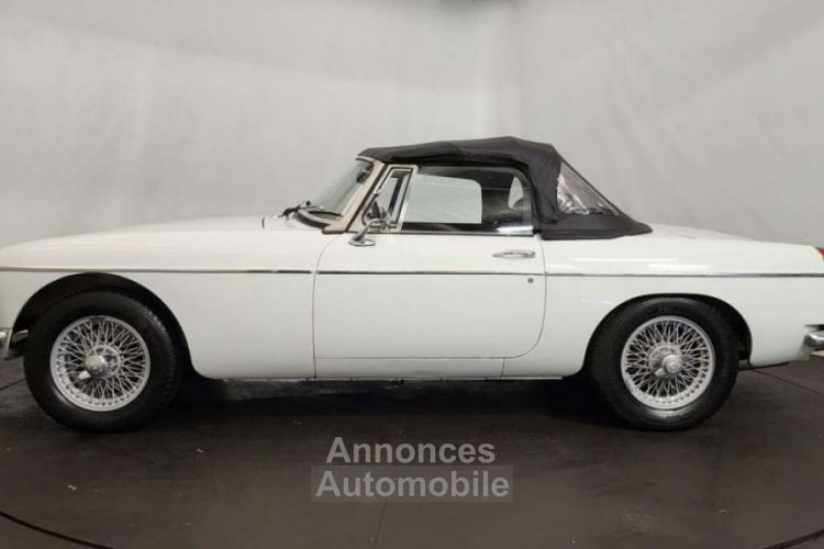 MG MGB B - <small></small> 25.000 € <small>TTC</small> - #22