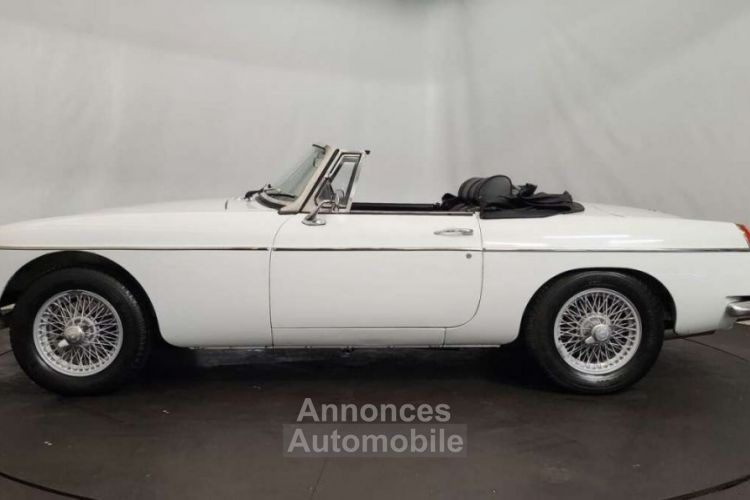 MG MGB B - <small></small> 25.000 € <small>TTC</small> - #23