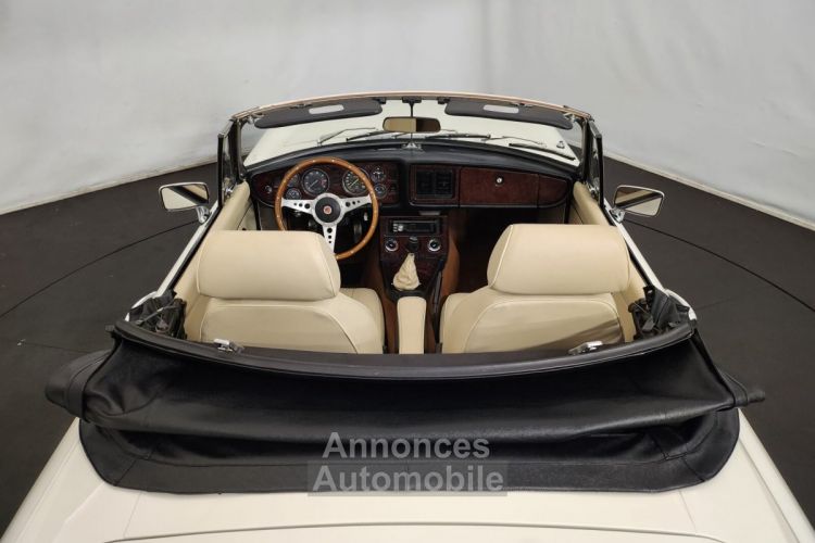 MG MGB B cabriolet - <small></small> 29.900 € <small>TTC</small> - #26