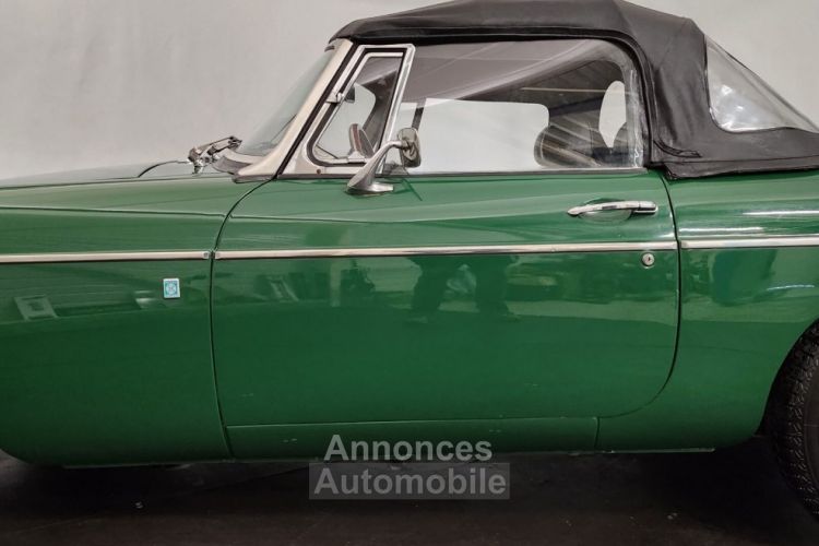 MG MGB B cabriolet - <small></small> 26.500 € <small>TTC</small> - #18