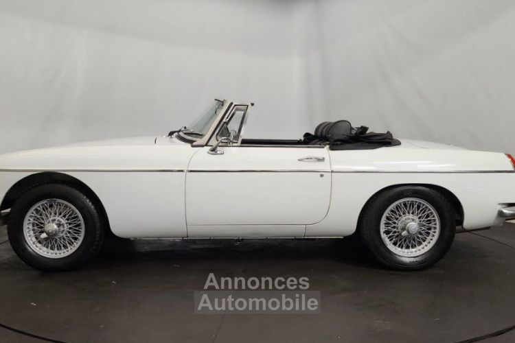 MG MGB B cabriolet boite auto - <small></small> 25.000 € <small>TTC</small> - #8