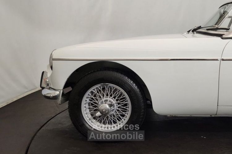 MG MGB B cabriolet boite auto - <small></small> 25.000 € <small>TTC</small> - #9