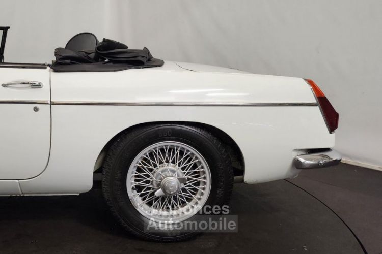 MG MGB B cabriolet boite auto - <small></small> 25.000 € <small>TTC</small> - #11