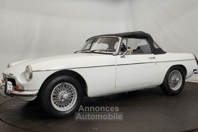 MG MGB B cabriolet boite auto - <small></small> 25.000 € <small>TTC</small> - #22