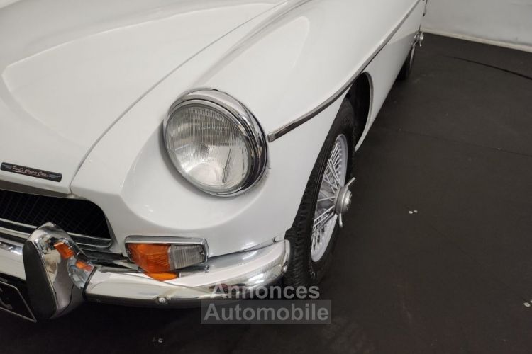 MG MGB B cabriolet boite auto - <small></small> 25.000 € <small>TTC</small> - #56