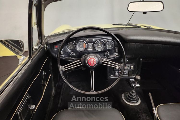 MG MGB B cabriolet MK1 - <small></small> 25.000 € <small>TTC</small> - #32