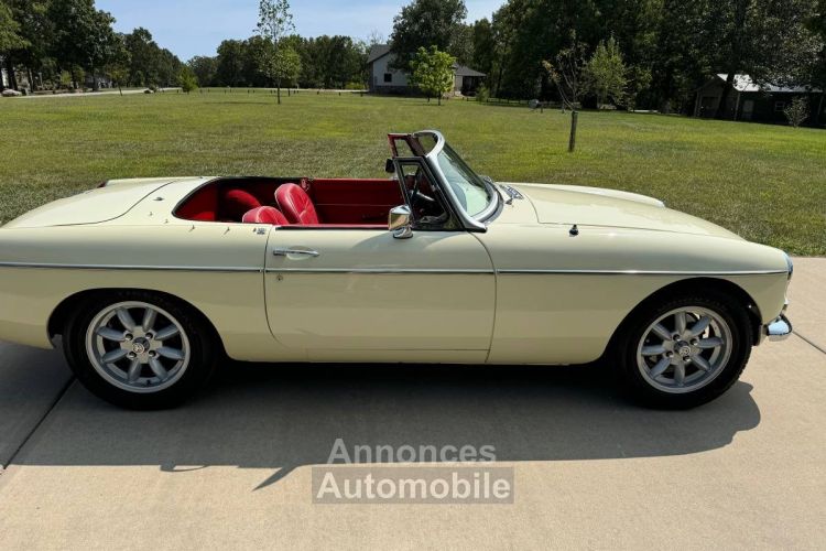 MG MGB B convertible roadster  - <small></small> 26.400 € <small>TTC</small> - #2