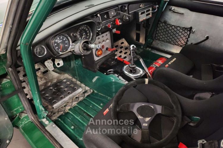 MG MGB GT B coursifiée - <small></small> 35.000 € <small>TTC</small> - #26