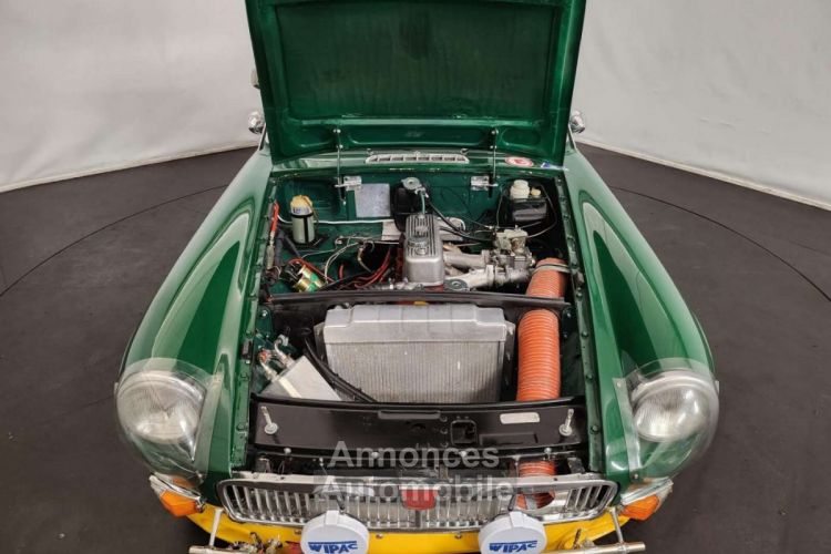 MG MGB GT B coursifiée - <small></small> 35.000 € <small>TTC</small> - #52