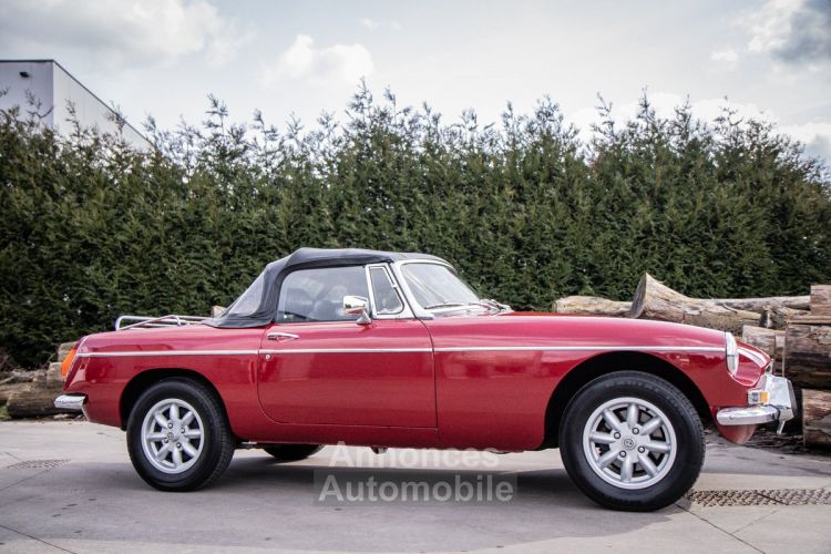 MG MGB Tourer 1.8 Cabrio Overdrive - OLDTIMER - RWD - LEDER - <small></small> 16.500 € <small>TTC</small> - #2