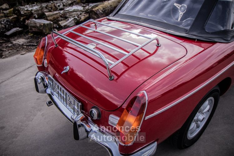 MG MGB Tourer 1.8 Cabrio Overdrive - OLDTIMER - RWD - LEDER - <small></small> 16.500 € <small>TTC</small> - #28