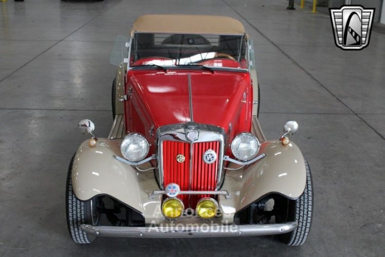 MG T-Type T-Series  - <small></small> 26.600 € <small>TTC</small> - #9