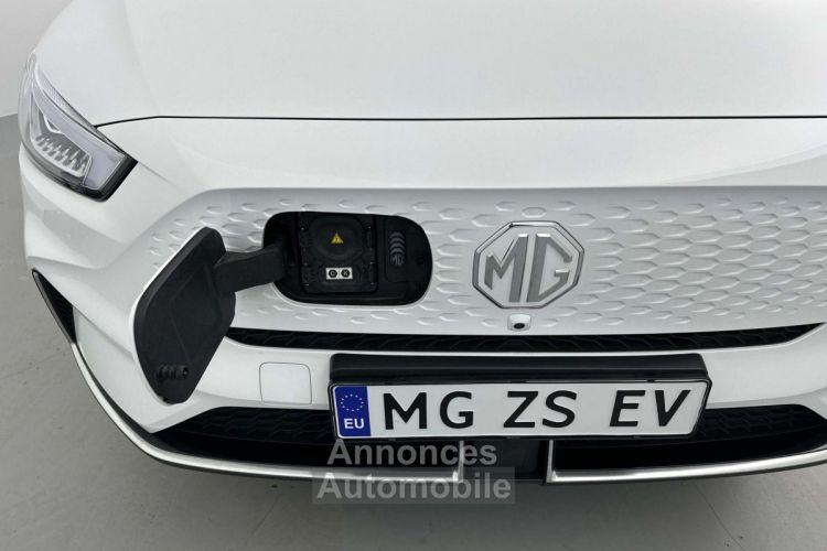 MG ZS 2023 EV Long Range Luxury 70 kWh €6.200 VOORRAADVOORDEE - <small></small> 42.685 € <small></small> - #10