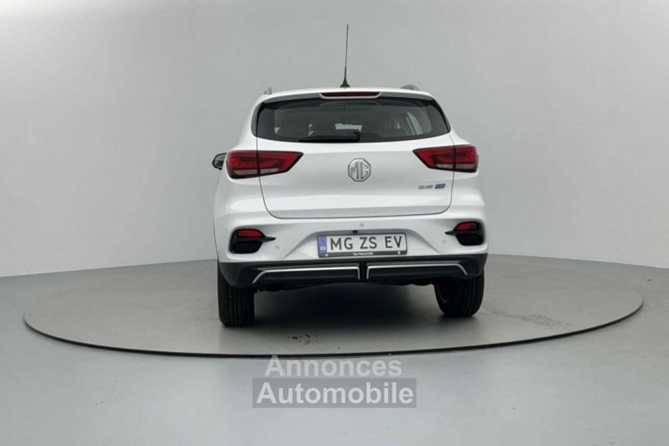 MG ZS 2023 EV Long Range Luxury 70 kWh €6.200 VOORRAADVOORDEE - <small></small> 42.685 € <small></small> - #9