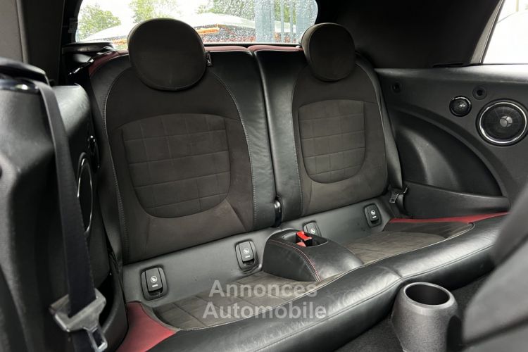 Mini Cabrio CABRIOLET III F57 JCW 2.0 TURBO 231 Cv BVA / GPS CAMERA ECHAPPEMENT SPORT - GARANTIE 1 AN - <small></small> 25.970 € <small>TTC</small> - #19