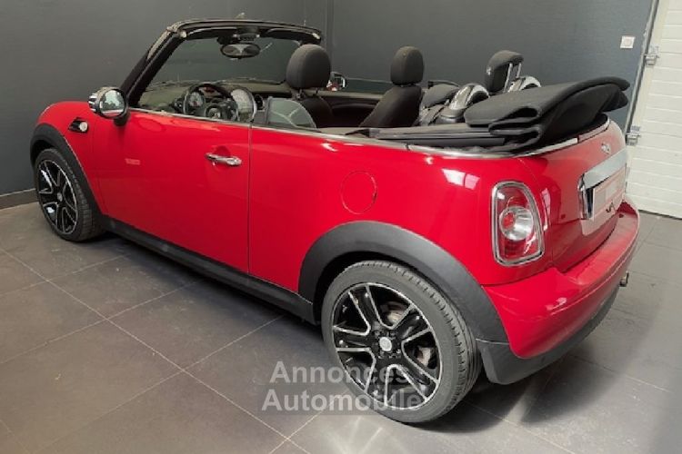 Mini Cabrio CABRIOLET R57 1.6 D 112 CV 08/2014 - <small></small> 8.990 € <small>TTC</small> - #6