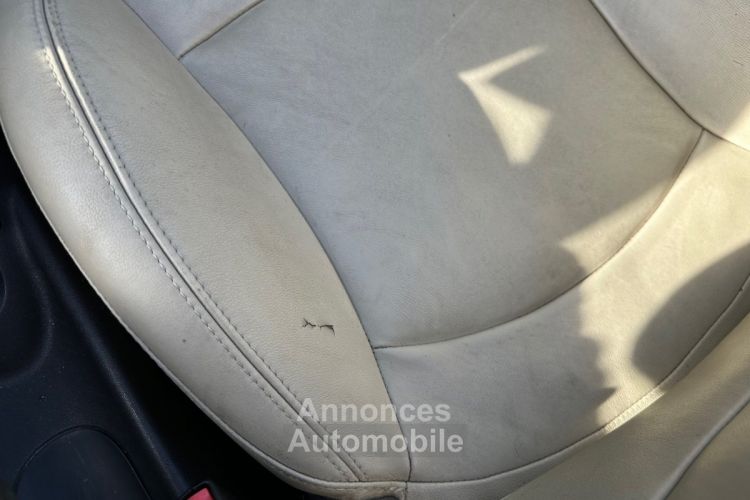 Mini Cabrio CABRIOLET R57 1.6i - 98 One - SIÈGES CHAUFFANTS - CLIM AUTO - RÉVISÉ - CT OK - <small></small> 7.990 € <small>TTC</small> - #23