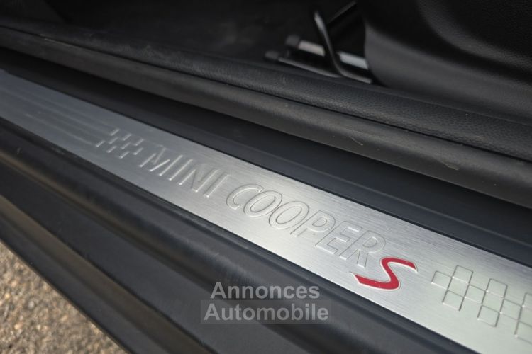Mini Cooper 2.0i - Turbo S John Works TOIT PANO. OUVRANT/Sièges AV. CHAUFFANT / Factures d'entretien - <small></small> 17.990 € <small>TTC</small> - #11
