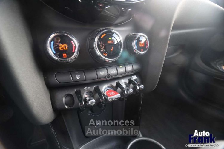 Mini Cooper AUT 3-D APPLE CARPL NAVI BLACK-PACK 16 - <small></small> 25.950 € <small>TTC</small> - #33