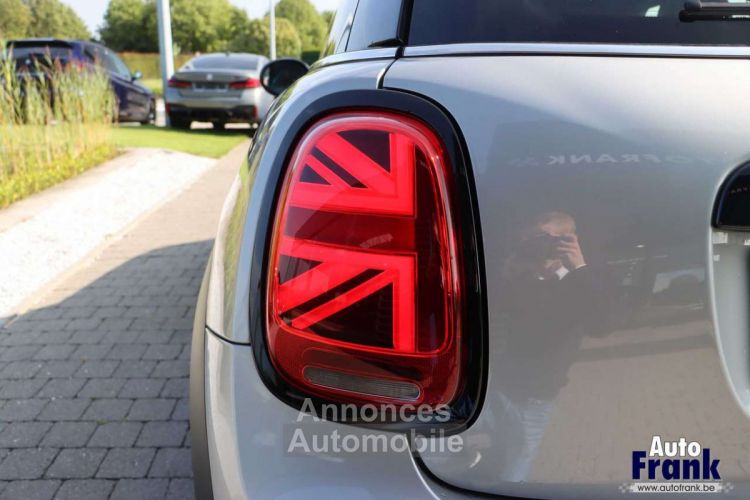 Mini Cooper AUT 3-D APPLE CARPL NAVI BLACK-PACK 16 - <small></small> 25.950 € <small>TTC</small> - #11