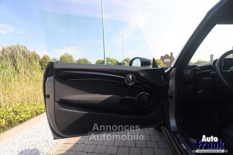 Mini Cooper AUT 3-D APPLE CARPL NAVI BLACK-PACK 16 - <small></small> 25.950 € <small>TTC</small> - #17