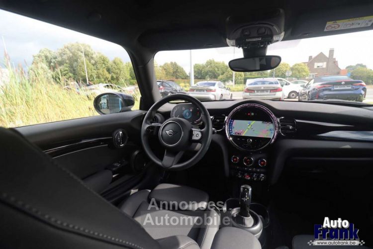 Mini Cooper AUT 3-D APPLE CARPL NAVI BLACK-PACK 16 - <small></small> 25.950 € <small>TTC</small> - #20