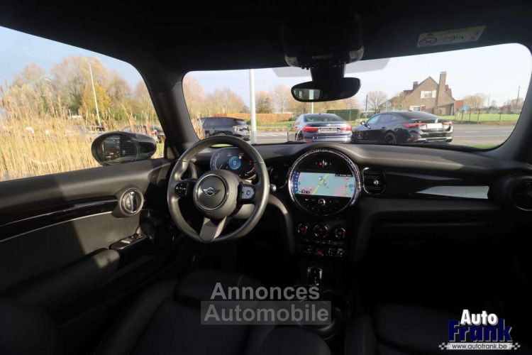 Mini Cooper AUT 3-D APPLE CARPL NAVI BLACK-PACK 16 - <small></small> 25.950 € <small>TTC</small> - #20