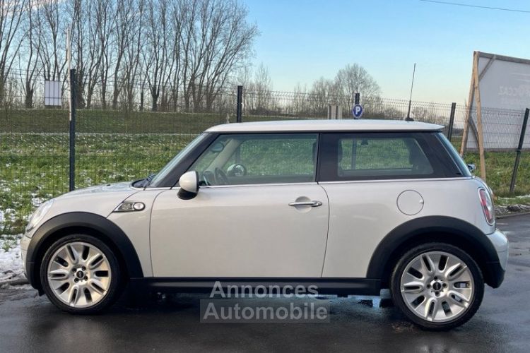 Mini Cooper D 110CH PACK CHILI - 70.000KM - JANTES ALU / CLIM - <small></small> 7.990 € <small>TTC</small> - #8