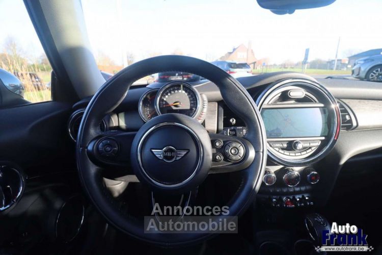 Mini Cooper D AUT NAVI LEDER PANO -HUD PDC A - <small></small> 17.500 € <small>TTC</small> - #21