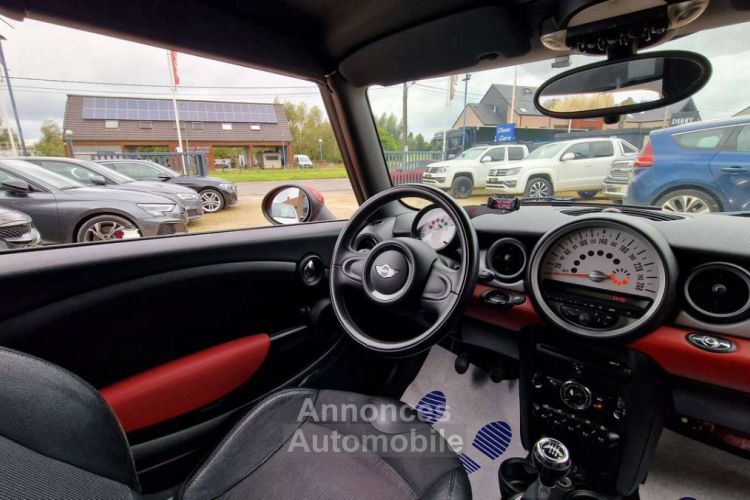 Mini Cooper D Cabrio 1.6 Sport Bi-Xenon Cuir Clim Auto Ja 16' - <small></small> 8.990 € <small>TTC</small> - #19