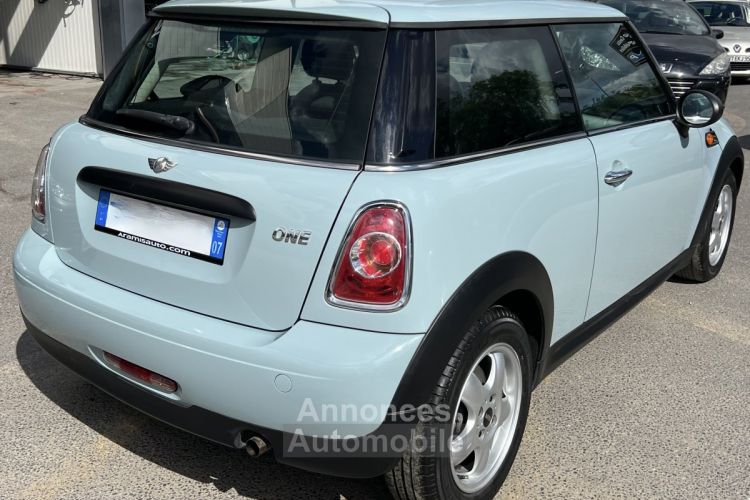 Mini Cooper II PHASE 2 ONE 1.4 75 Cv CLIMATISATION BLUETOOTH CRIT AIR 1 - Garantie 1 an - <small></small> 8.970 € <small>TTC</small> - #3