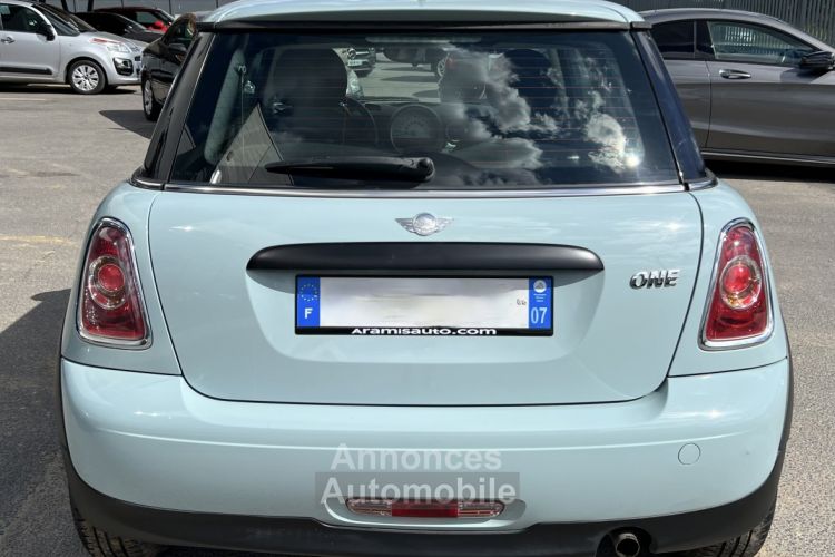 Mini Cooper II PHASE 2 ONE 1.4 75 Cv CLIMATISATION BLUETOOTH CRIT AIR 1 - Garantie 1 an - <small></small> 8.970 € <small>TTC</small> - #4