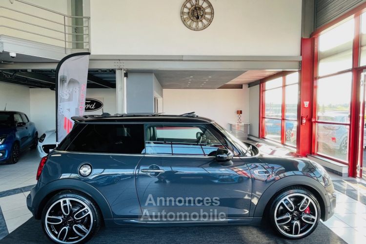 Mini Cooper JOHN WORKS 2,0 231 BVA8 GPS CAMERA TOIT PANO KEYLESS BLUETOOTH APPLE CARPLAY REGULATEU - <small></small> 30.990 € <small>TTC</small> - #3