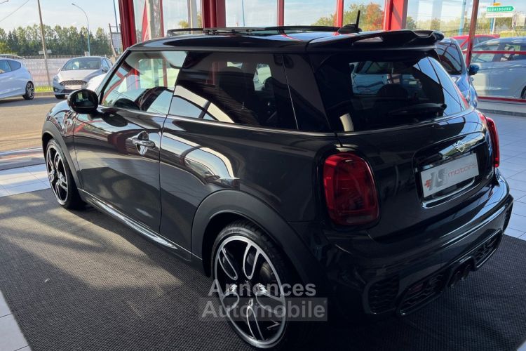 Mini Cooper JOHN WORKS 2,0 231 BVA8 GPS CAMERA TOIT PANO KEYLESS BLUETOOTH APPLE CARPLAY REGULATEU - <small></small> 30.990 € <small>TTC</small> - #29