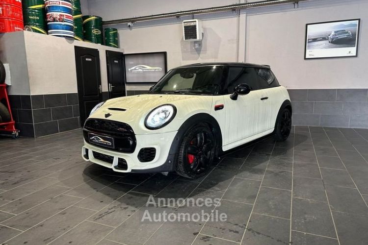 Mini Cooper JOHN WORKS 231CH BVAS8 2018 - <small></small> 28.990 € <small>TTC</small> - #1