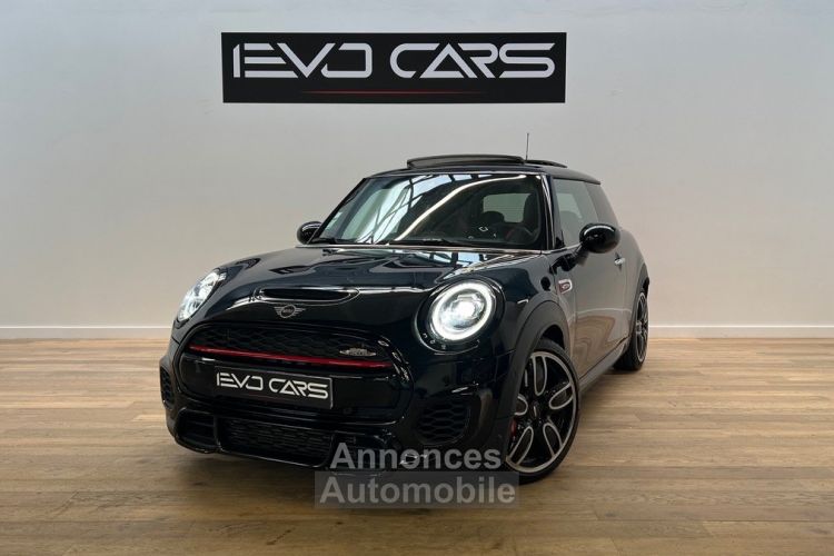 Mini Cooper John Works Ultimate 2.0 231 ch BVA8 Tête haute / CarPlay / Caméra / 2ème mains FR - <small></small> 29.990 € <small>TTC</small> - #1