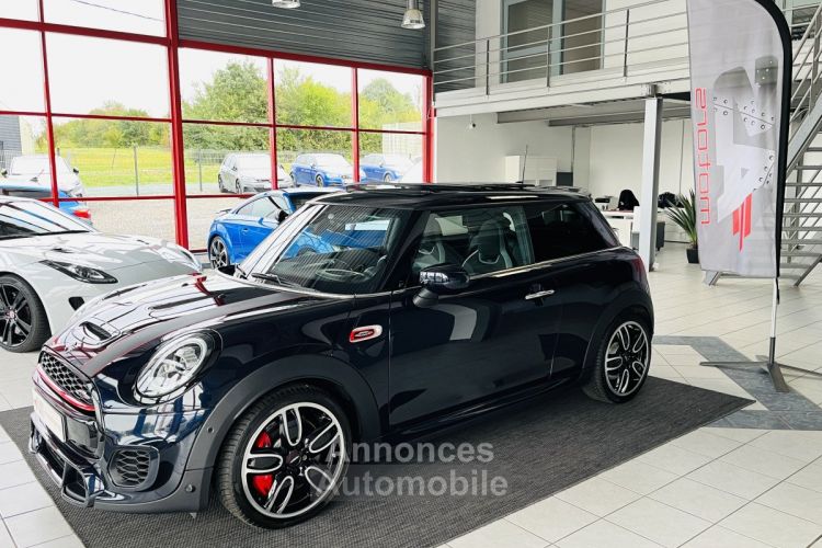 Mini Cooper WORKS 2,0 231 BVA8 TOIT PANORAMIQUE GPS CAMERA HIFI HARMAN KARDON REGULATEUR LIMITEUR CARPLAY - <small></small> 30.990 € <small>TTC</small> - #1