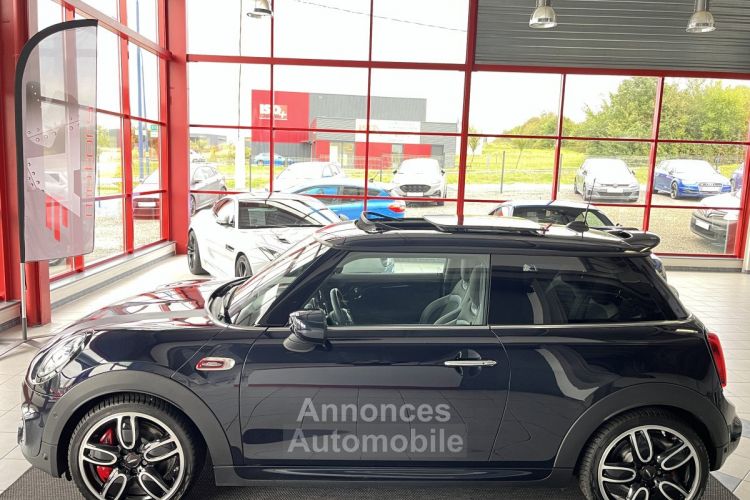 Mini Cooper WORKS 2,0 231 BVA8 TOIT PANORAMIQUE GPS CAMERA HIFI HARMAN KARDON REGULATEUR LIMITEUR CARPLAY - <small></small> 30.990 € <small>TTC</small> - #22